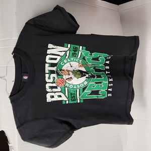 NBA Boston Celtics Boys sz L tshirt